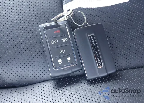 2024 Jeep Grand Wagoneer Series Ii 4X4 z USA, uszkodzony, nr VIN 1C4SJVFP0RS127212